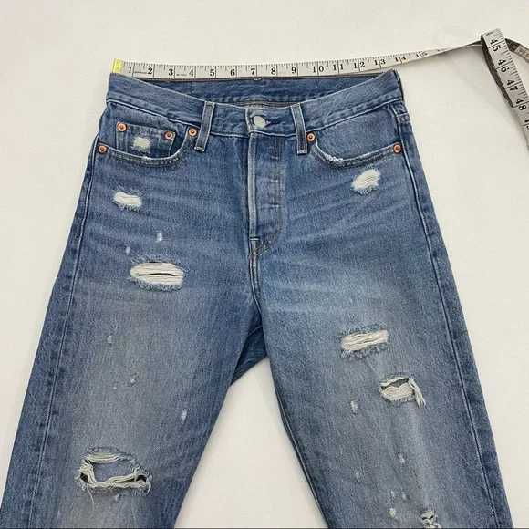 Vintage Levi’s 501 High Waist wedgie fit Jeans - Picture 3 of 8